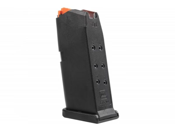 g27gen5mag2a9d - Angry Chicken Outdoors